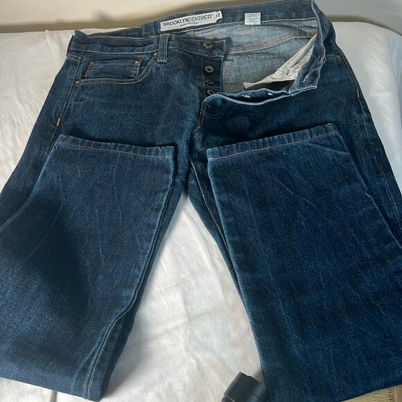 NEW Brooklyn Denim Company blue jeans Size 32 —30, 28 Inseam - Picture 1 of 7